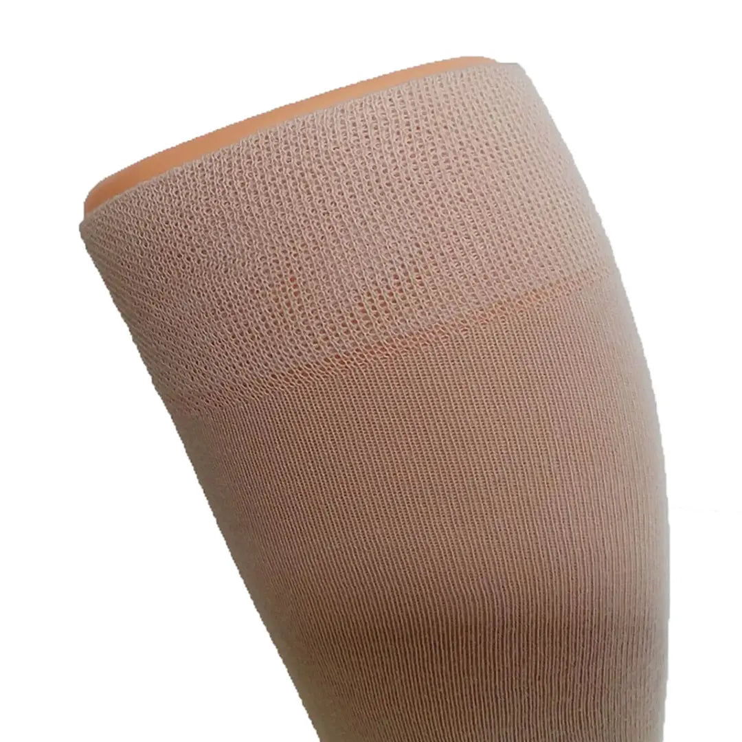 FußGut Venenfreund Sensitiv Kniestrümpfe in Beige – sanfte Kompression für müde Beine.